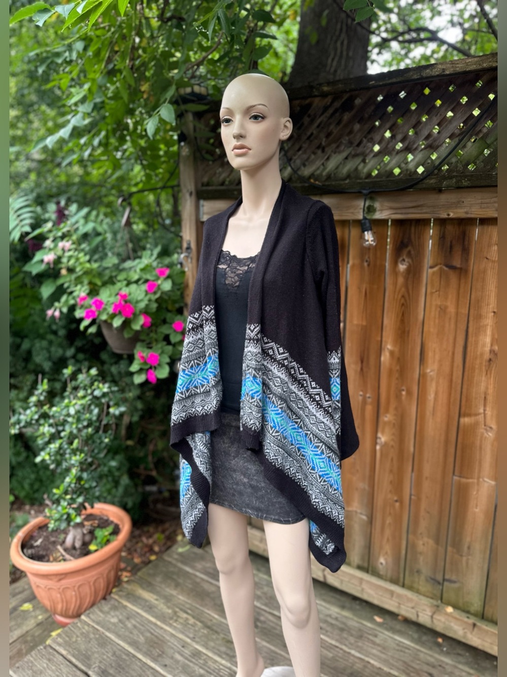 Black Open-Front Cardigan with Nordic Blue Geometric Trim